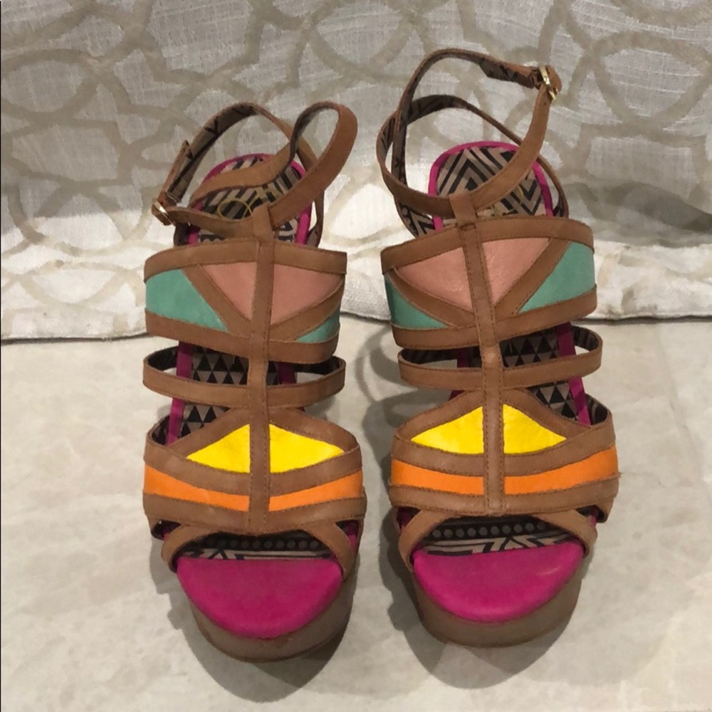 Colorful wedges